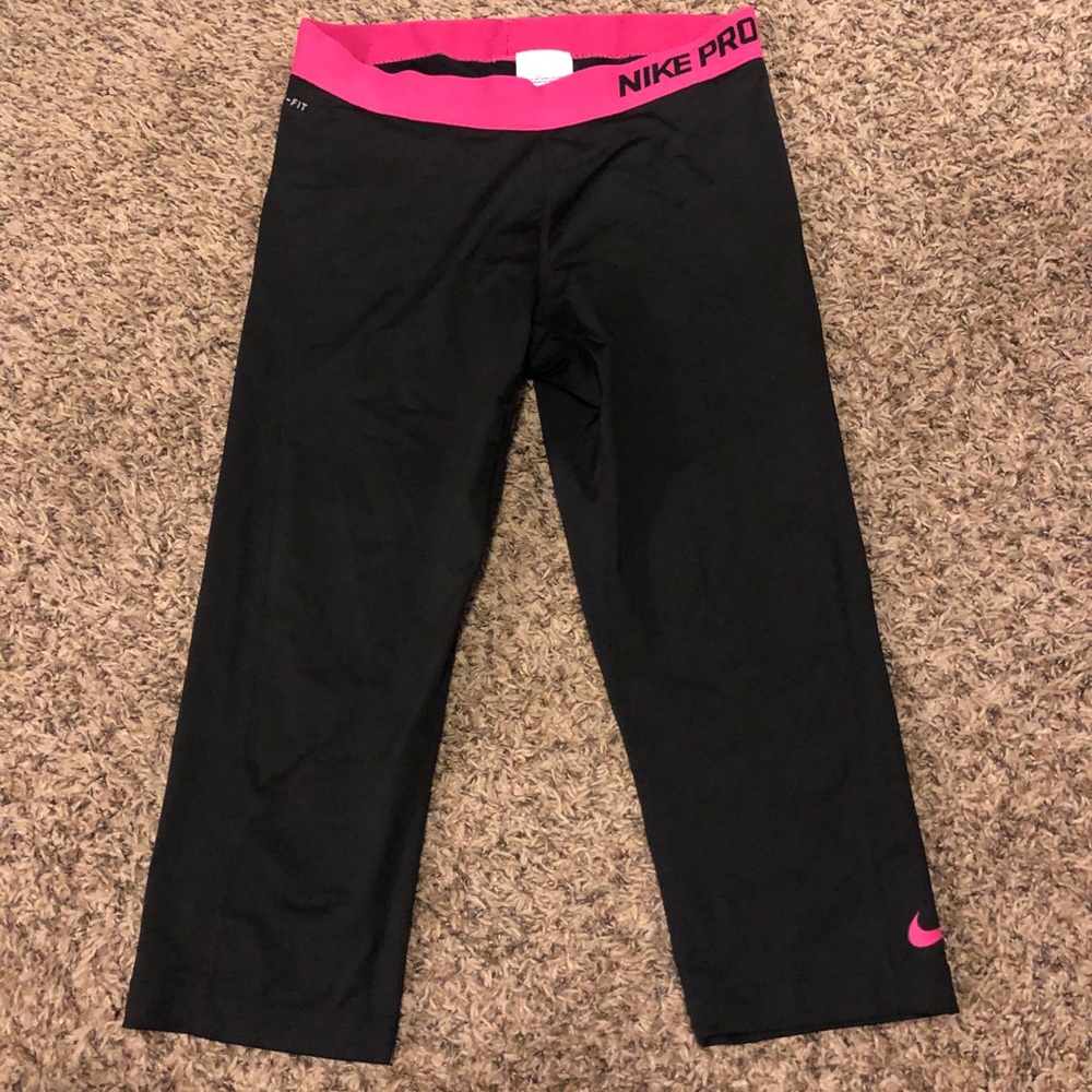 Nike Pro Drifit Crop Leggings